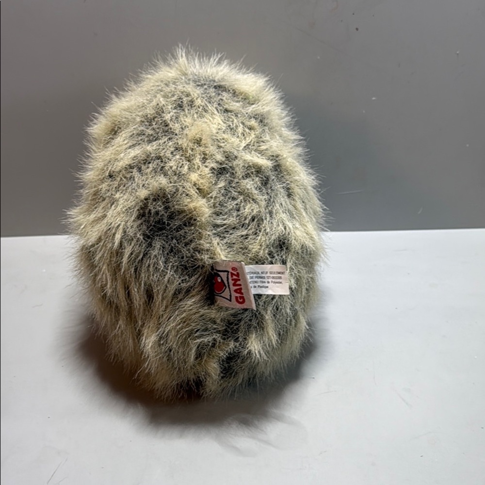 GANZ Gray and Cream Stuffed Lemur and Hedgehog Set - Picture 8 of 10